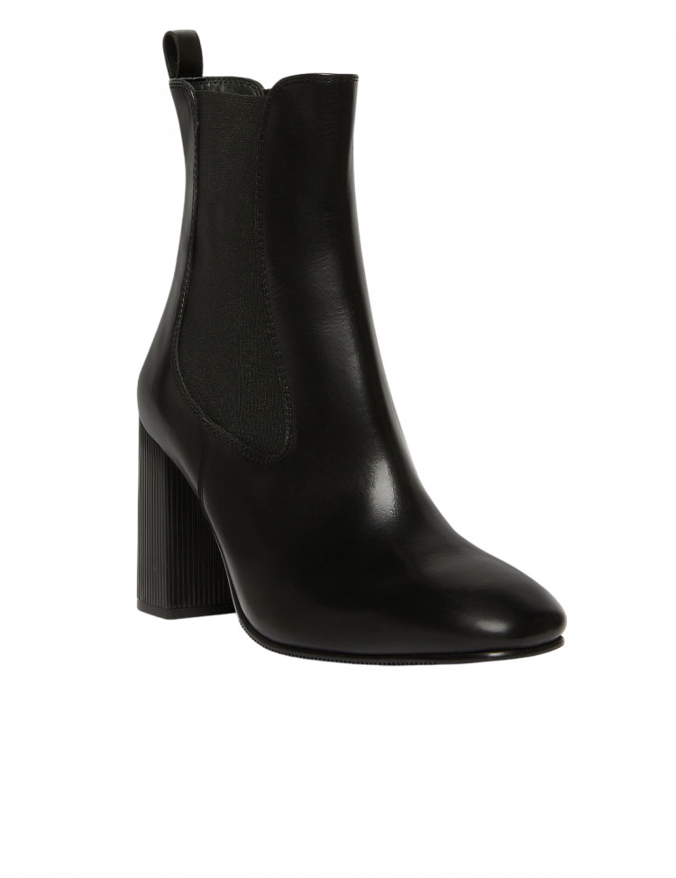 Черевики Calle