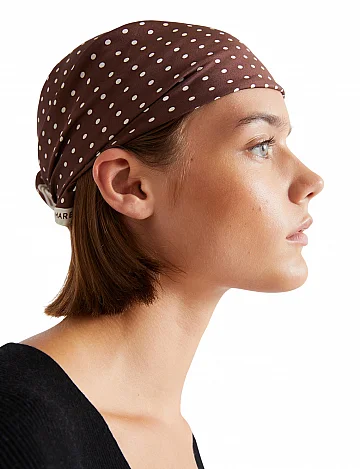 Платок Mlaattinia