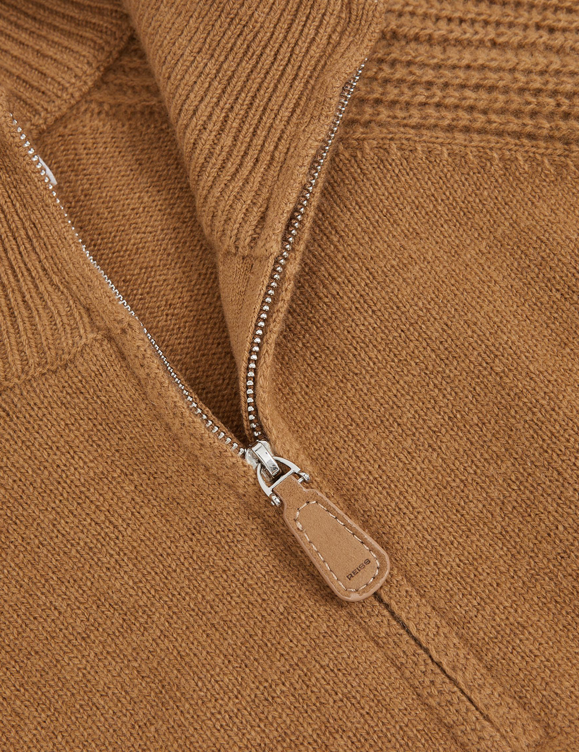 Джемпер Charming