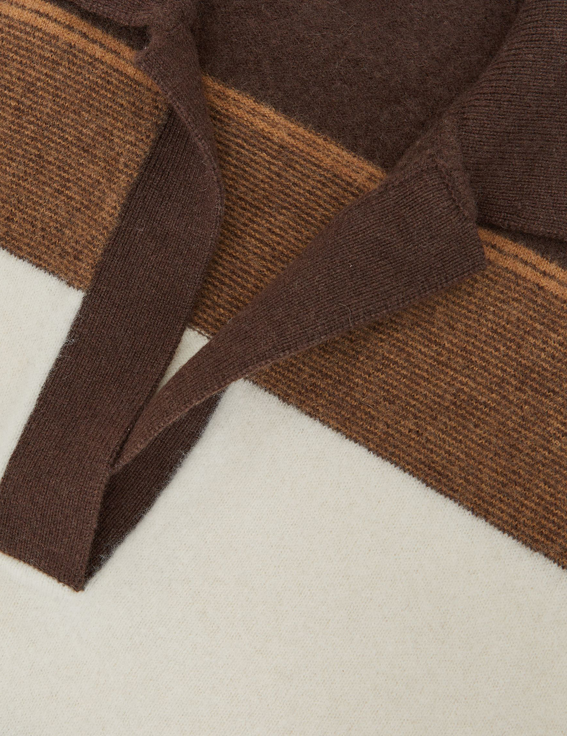 Пуловер Simmy